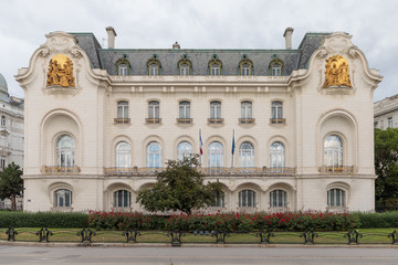 Ambassade de France à Vienne.