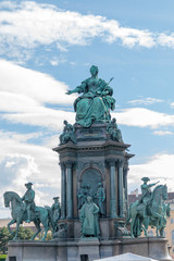 Fototapeta na wymiar Statue de l'Impératrice Marie-Thérèse d'Autriche à Vienne