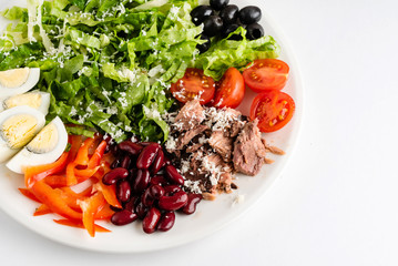 Buddha Bowl with tuna, egg and vegetables