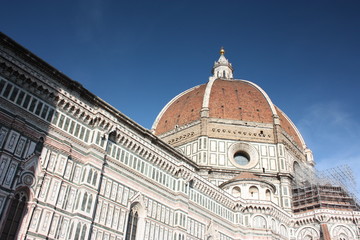 Fototapeta na wymiar marble monument of the Duomo of Milan