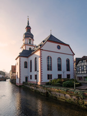 Fototapeta na wymiar Die Evangelische Stadtkirche in Erbach im Odenwald in Hessen, Deutschland 