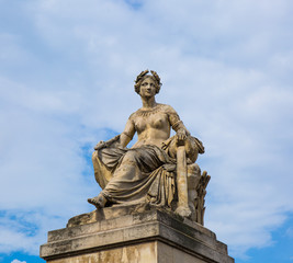 statue of neptune