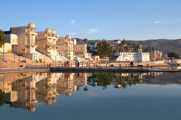 Fototapeta na wymiar Pushkar city view from Pushkar Sarovar lake in Rajasthan, India