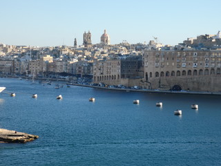 Fototapeta na wymiar Malta Storica dal Porto