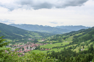 Fototapeta na wymiar spectacular view over the alps of germany