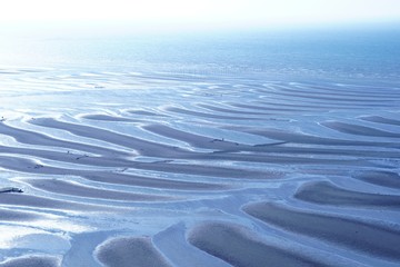 干潮を迎える宇土市の海岸