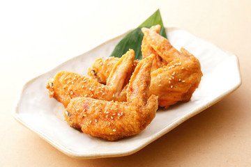手羽先　Spicy fried chicken wings Tebasaki