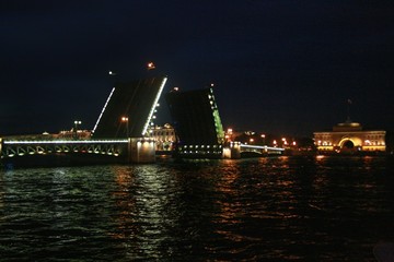 Fototapeta na wymiar Night bridge 