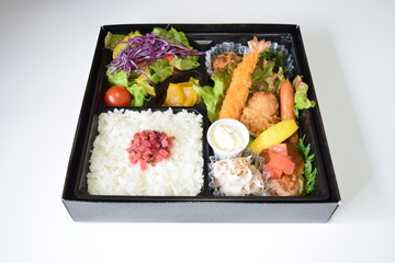 幕の内弁当　高級弁当　弁当