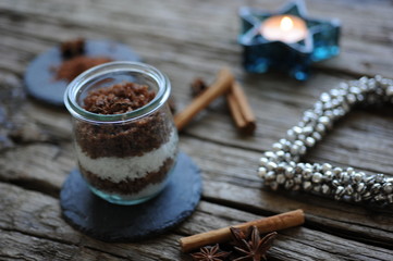 Weihnachtsdekoration für die vorweihnachtszeit