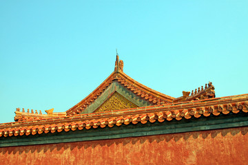 Fototapeta na wymiar glazed tile eaves, Chinese ancient architectural landscape, China