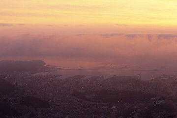 Fototapeta premium A morning view of Otaru Port from Mt.Tengu - 天狗山より望む小樽港の朝風景