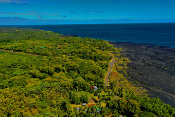 Fototapeta na wymiar Lavalandschaften auf Hawaii aus der Luft - Luftbilder von Big Island