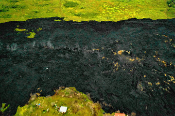 Obraz na płótnie Canvas Hawaii aus der Luft - Luftbilder von Lava und tollen Landschaften auf Big Island