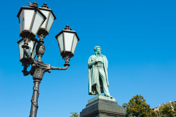 Fototapeta na wymiar Monument to Alexander Pushkin. Pushkinskaya Square. Moscow. Russia