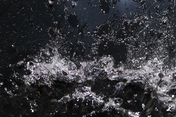 水　波　波しぶき