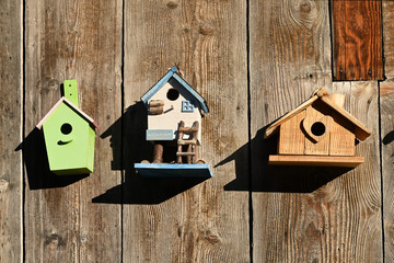 Vogelhäuschen als Hausschmuck, Valens, Kanton St. Gallen, Schweiz