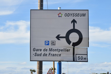 Panneau d'orientation gare TGV Sud de France, Montpellier, Hérault