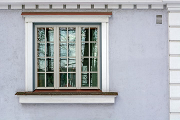Window on grey.