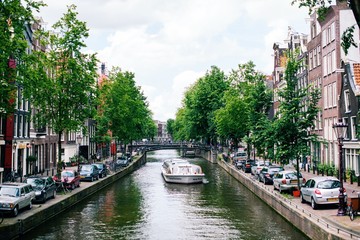 Fototapeta na wymiar Amersterdam canal
