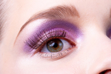 Obraz premium Close-up of the eye with artificial eyelashes.