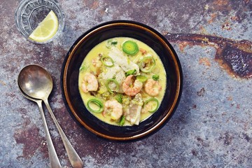 Cod and prawns with fennel and sour cream