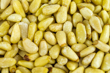 Pinienkerne