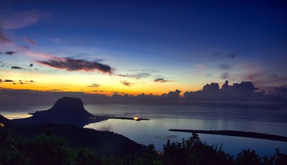 Obraz premium Le morne - Sunset - Mauritius - Wonderful