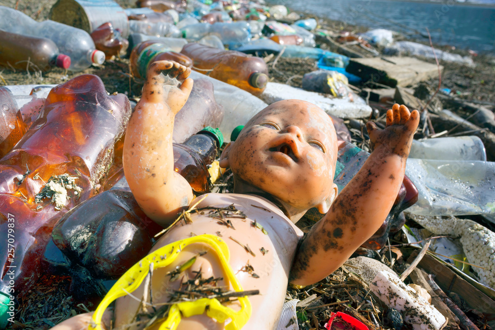 Wall mural Abandoned doll as a symbol