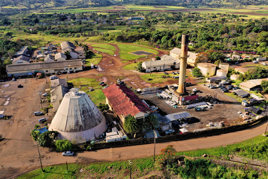 Old Sugar Mill Waialua - Oahu aus der Luft. Schöne Luftbilder von Hawaii mit DJI Mavic 2 Drohne