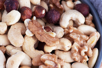  nuts makro 