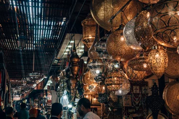 Foto auf Alu-Dibond The famous oriental lamps of Morocco, hanging in one of the souks of the ancient medina of Marrakech. © SmallWorldProduction