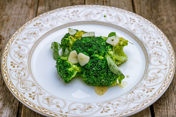 broccoli in garlic sauce