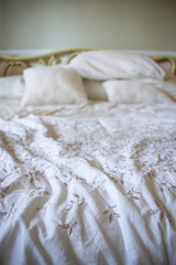 Fototapeta na wymiar white pillows on a bed