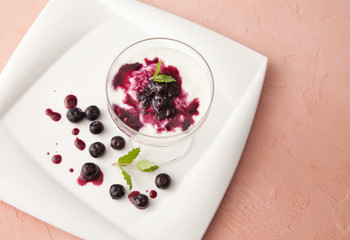 　ミックスベリー　ヨーグルト