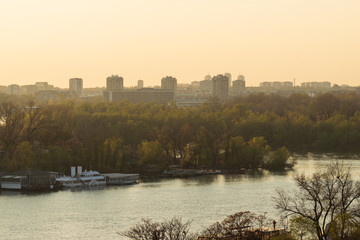 Naklejka premium Belgrade skyline landscape in sunset.