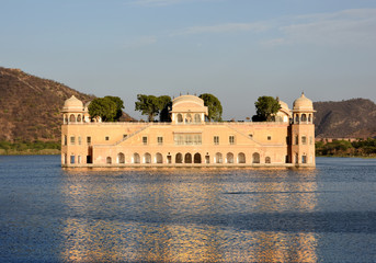 Obraz premium water palace Jal Mahal in the Man Sagar lake, Jaipur, Rajasthan, India
