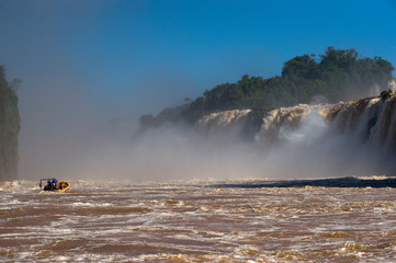 cascata di iguazu