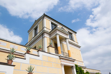 house with roof Pompejanum Aschaffenbrug Germany
