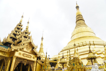 Fototapeta premium Shwedagon pagoda temple landmark in Myanmar