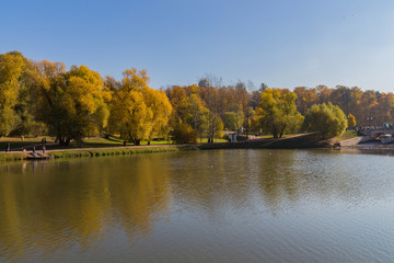 Fototapeta premium MOSCOW, RUSSIA - October 15, 2018: Panoramic view to the pond in Tsaritsyno park