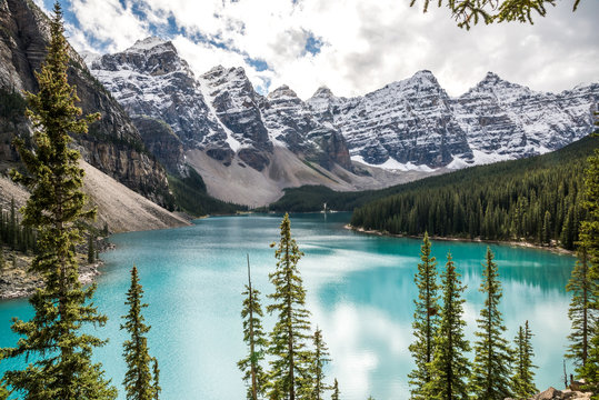 lake moraine