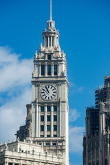 Fototapeta na wymiar The Wrigley Building, one of America's most famous office towers. Part of Michigan-Wacker Historic District.