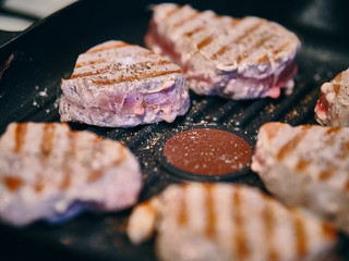 Grilled tuna steaks