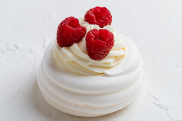 dessert Anna Pavlova