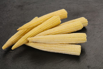 Raw baby corn