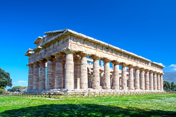 Fototapeta na wymiar Temple of Hera, Paestum, Italy