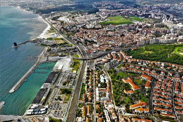 Lissabon Luftbilder - Luftaufnahmen von Lissabon: Ponte 25 de Abril, Castelo de São Jorge, Igreja de Santa Engrácia, Commerce Square und weitere Sehenswürdigkeiten