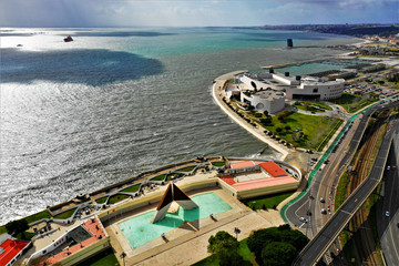 The combatants Overseas- Luftbilder von Lissabon mit Drohne DJI Mavic 2