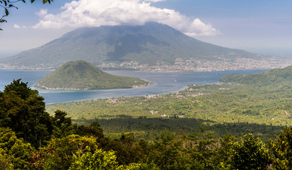 Vulkan, Indonesien © Andreas Gruhl